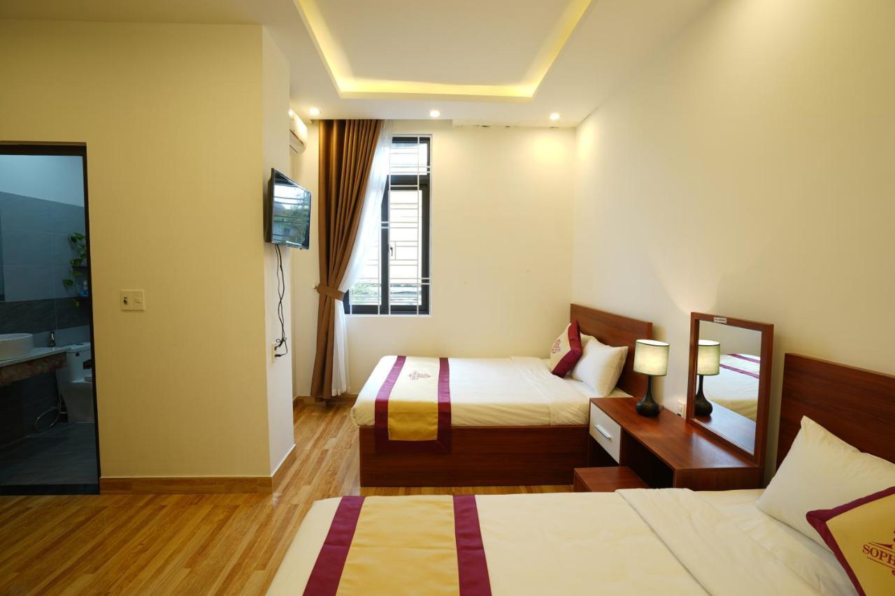 Sapphire Hotel Hue Esterno foto