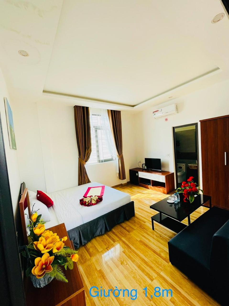 Sapphire Hotel Hue Esterno foto