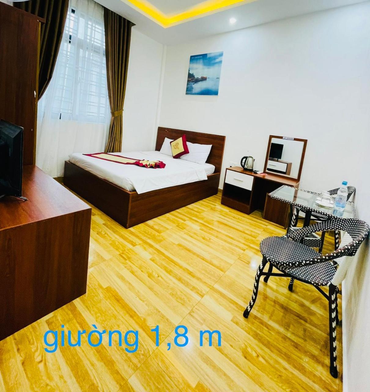 Sapphire Hotel Hue Esterno foto