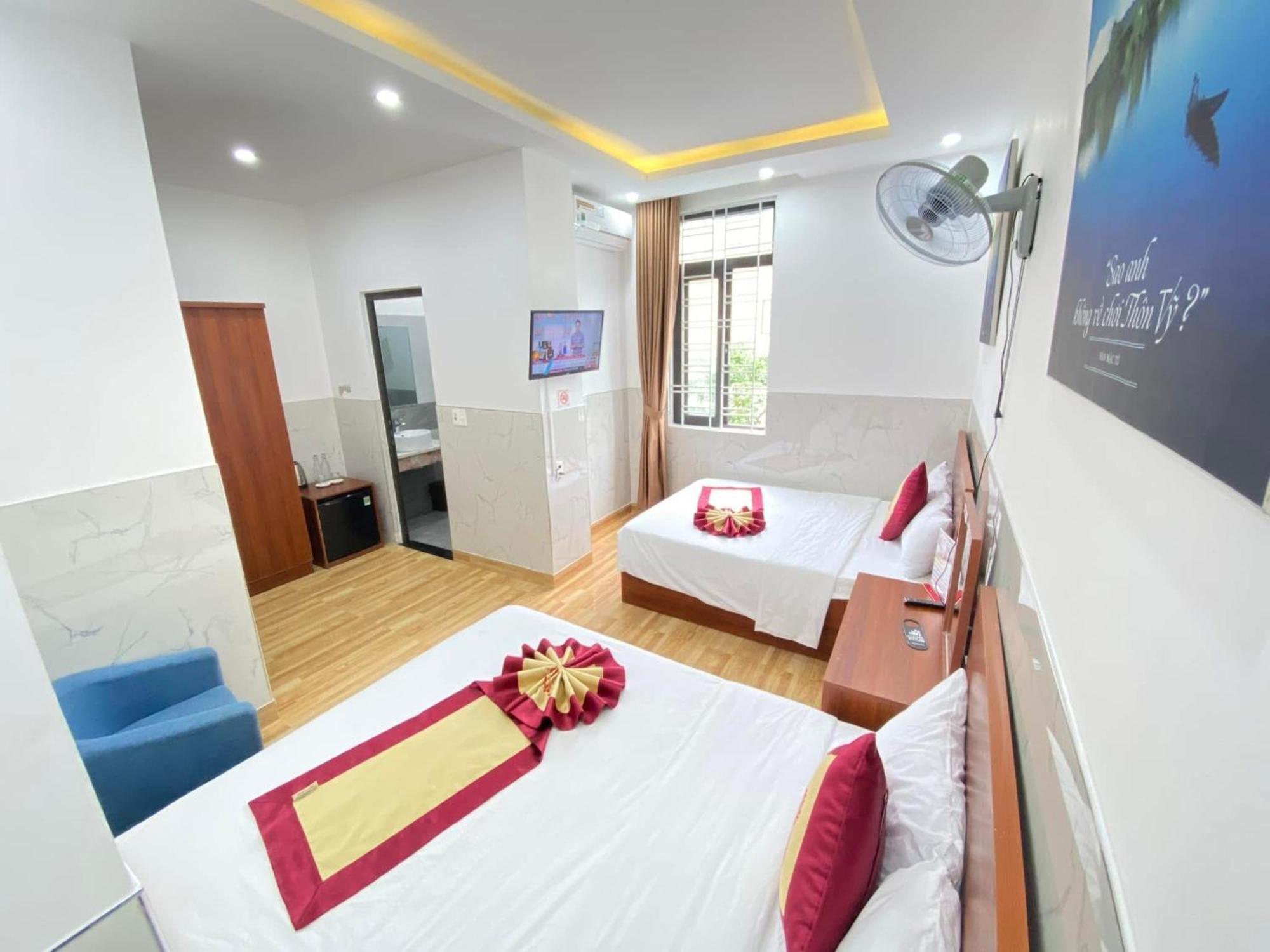 Sapphire Hotel Hue Esterno foto